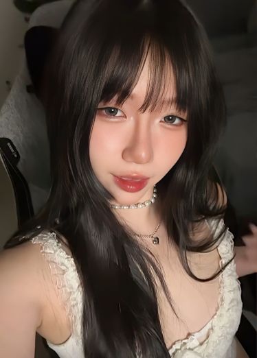 【这才是纯欲天花板女神！第二弹】每一次插入都能听到很多水声！一脸清纯反差的样子，还是你喜欢的女神吗 4XM